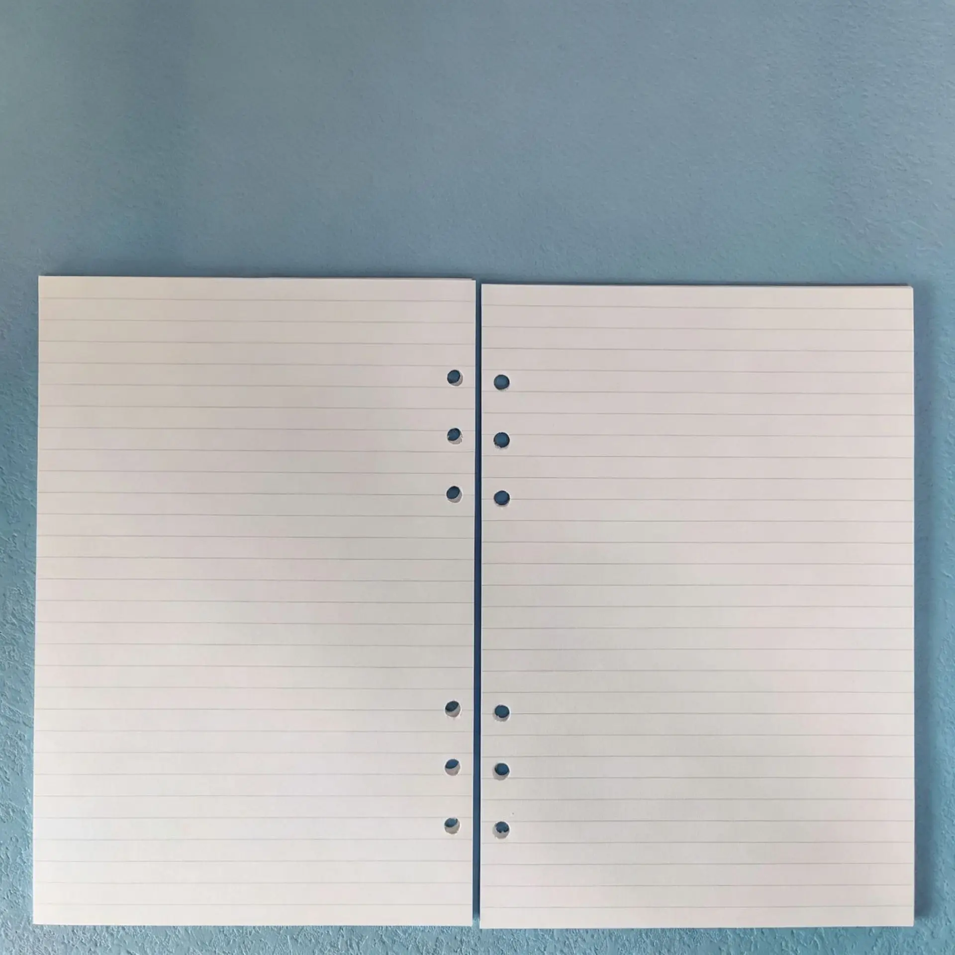 دفتر ملاحظات أسود أبيض مقاس A5 - مراجعة A5 Spiral Dotted Grid Notebook وسعره