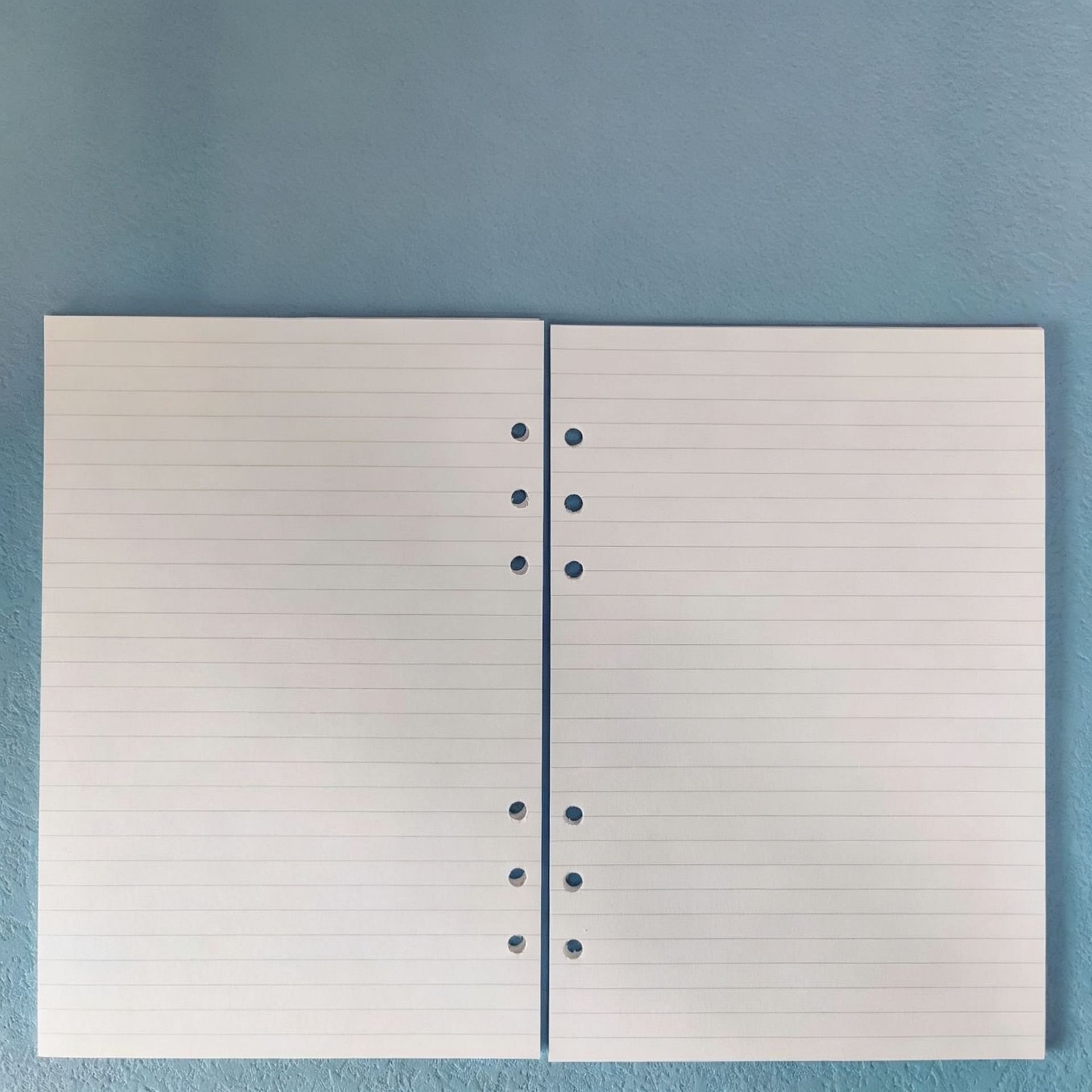 دفتر ملاحظات أسود أبيض مقاس A5 - مراجعة A5 Spiral Dotted Grid Notebook وسعره